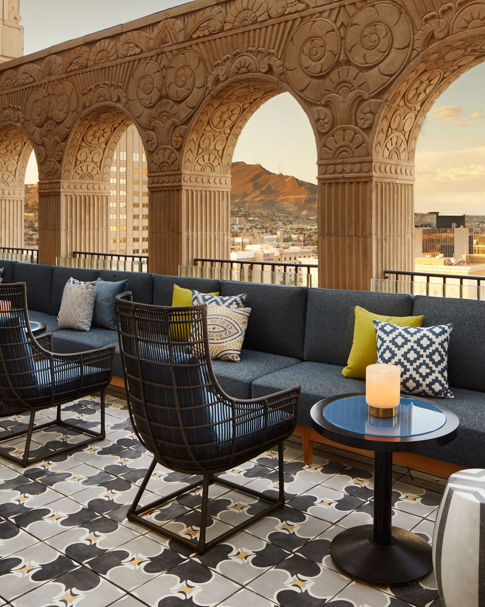 La Perla DMD Downtown El Paso